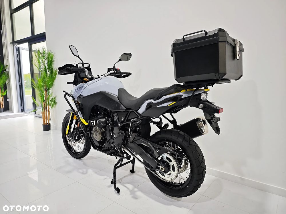 Suzuki V-STROM - 16