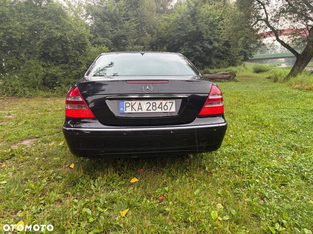 Mercedes-Benz Klasa E - 11