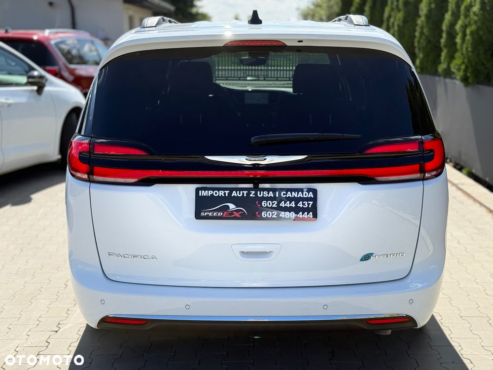 Chrysler Pacifica - 9
