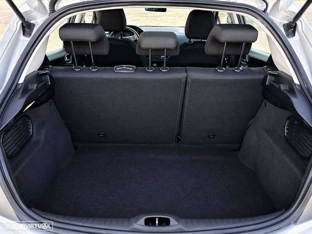 Peugeot 208 1.5 BlueHDi Allure - 21