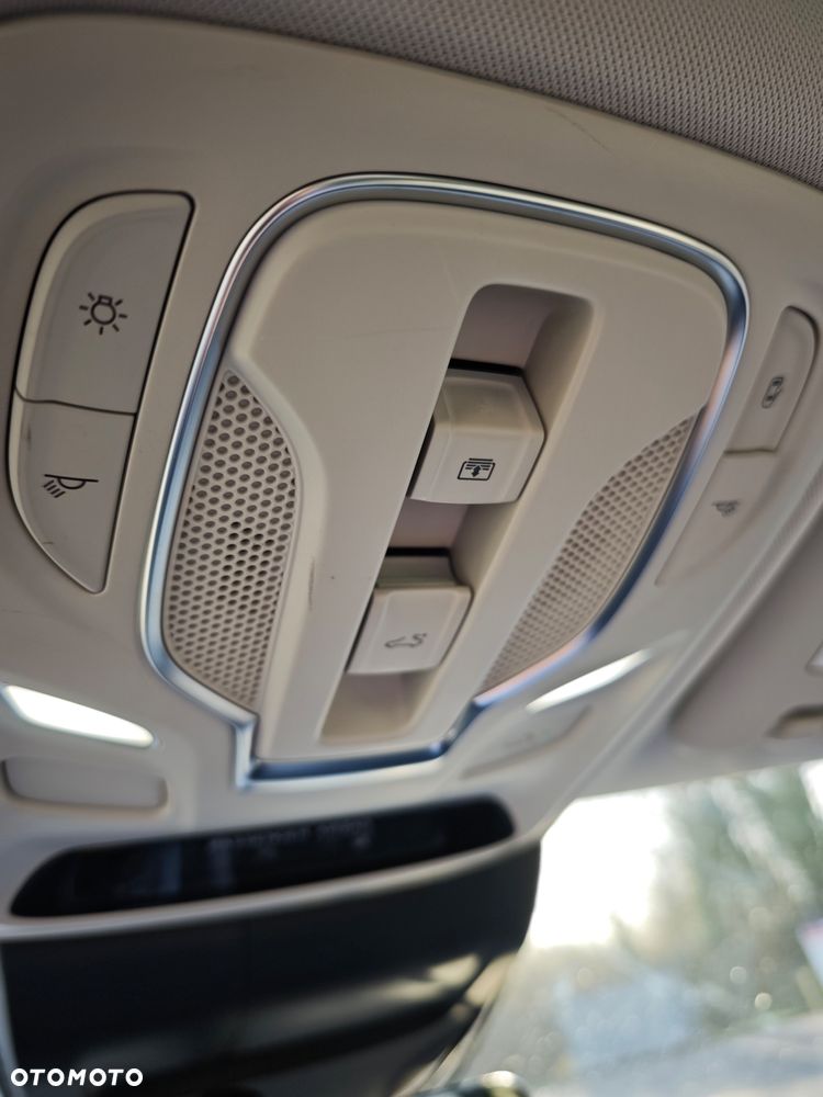 MG HS 1.5 T-GDI Exclusive DCT - 11