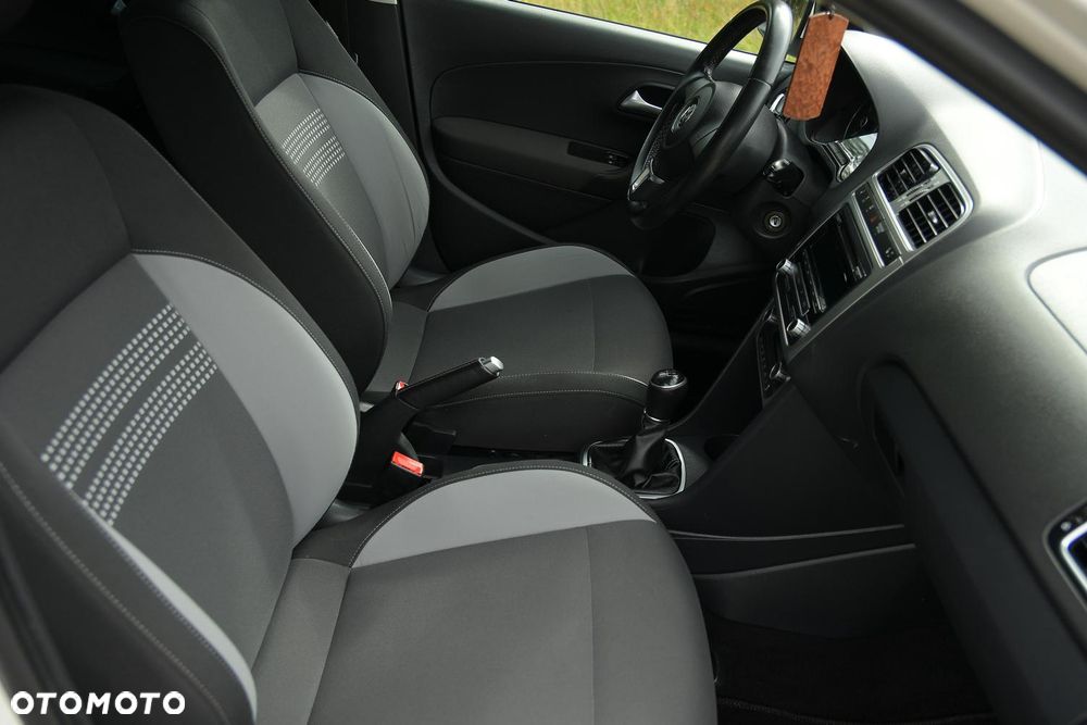 Volkswagen Polo - 22