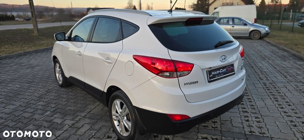 Hyundai ix35 2.0 CRDi 4WD Automatik Premium - 16