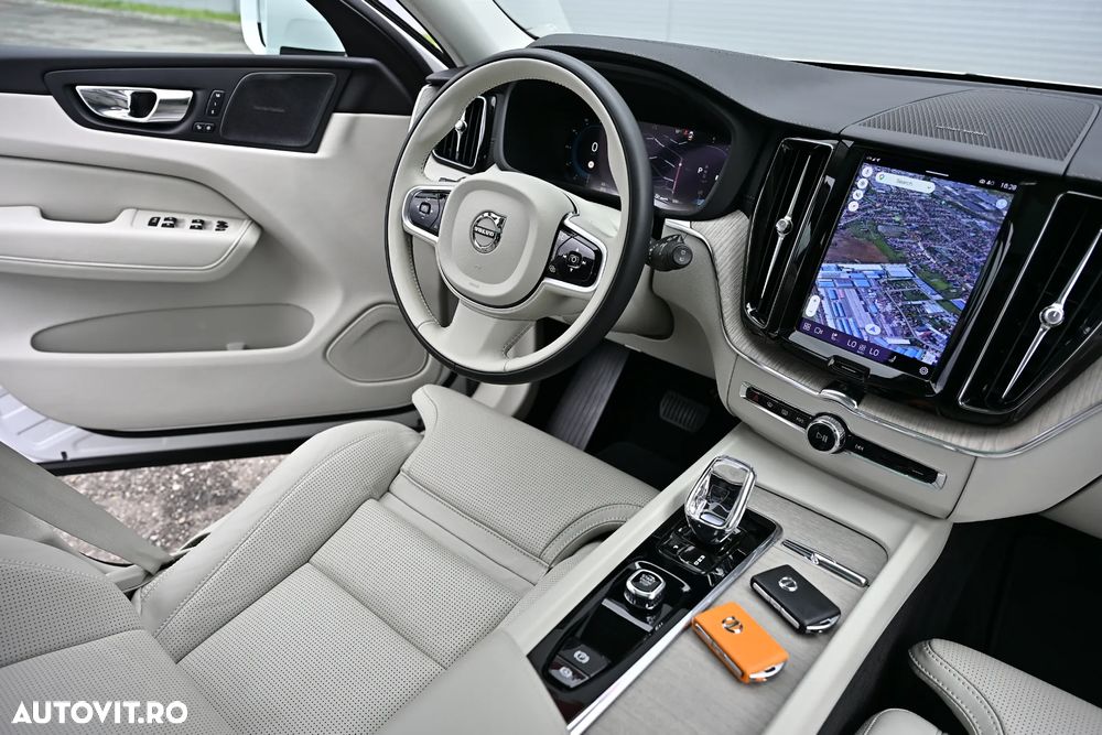 Volvo XC 60 B4 MHEV AT8 AWD Inscription - 16