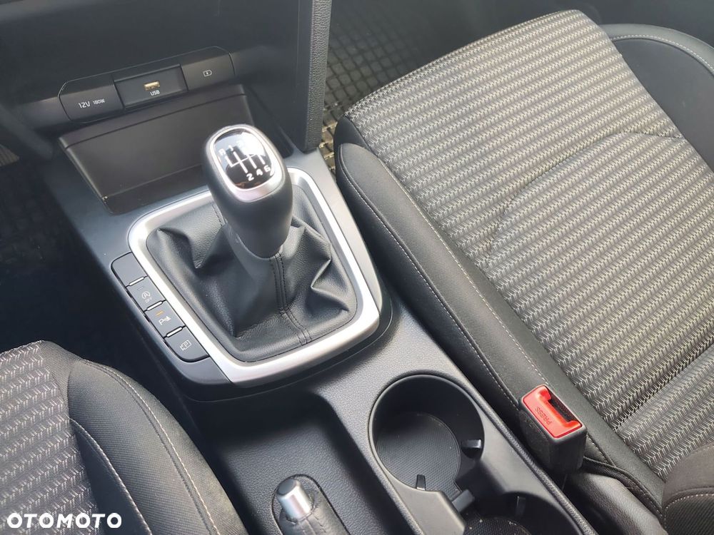 Kia Ceed - 15