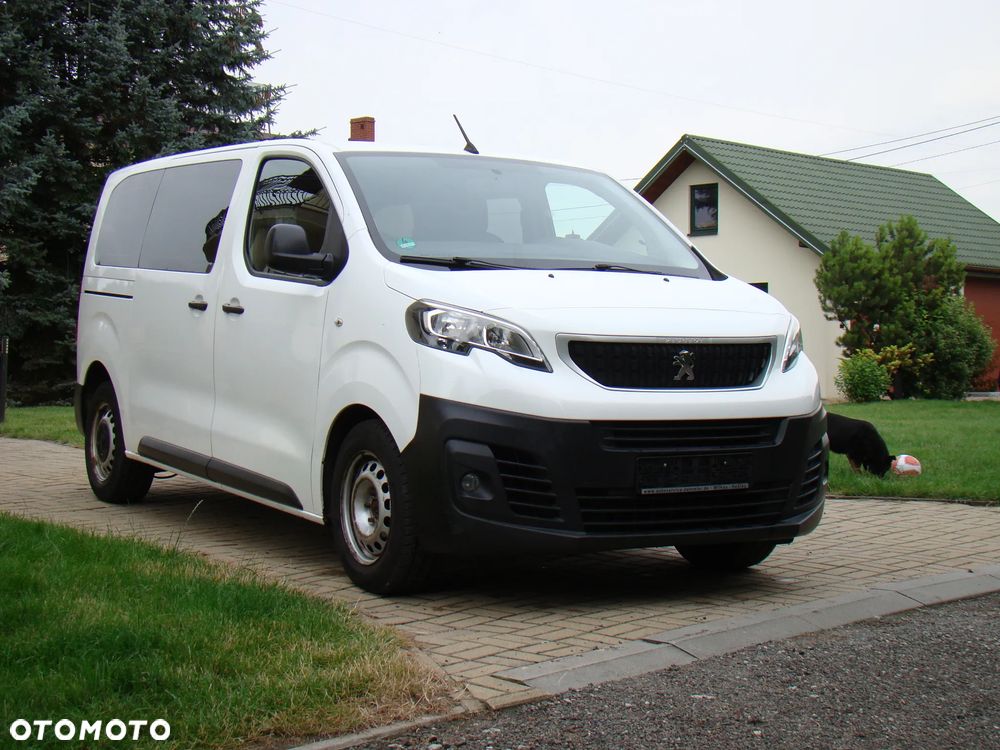 Peugeot Traveller - 17