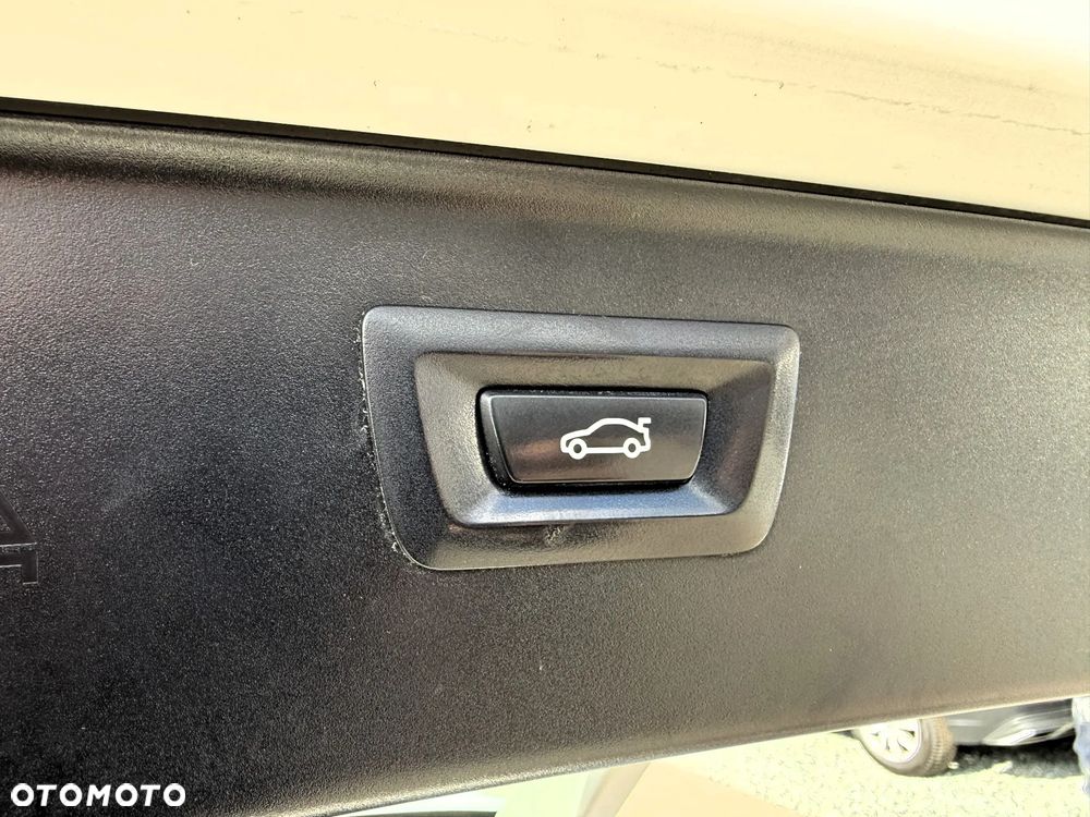 BMW Seria 5 520d - 14