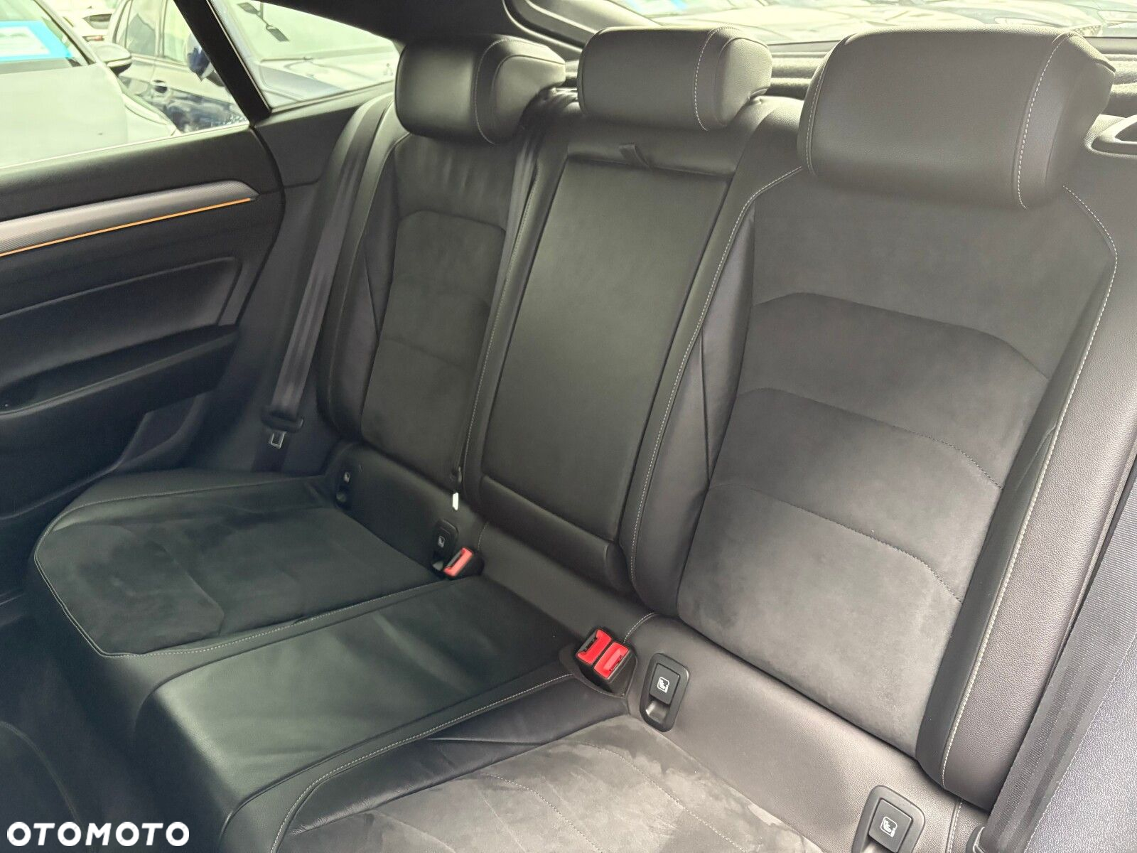 Volkswagen Arteon 2.0 TSI R-Line DSG - 14