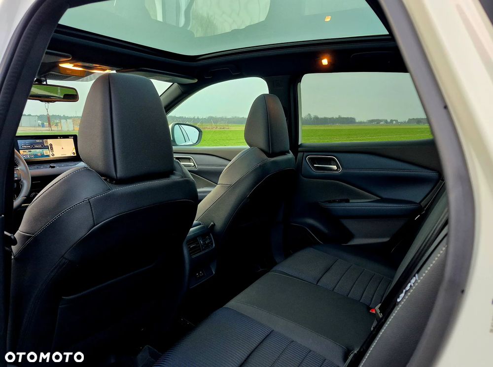 Nissan Qashqai 1.3 DIG-T 4x4 MHEV Xtronic N-Design - 23