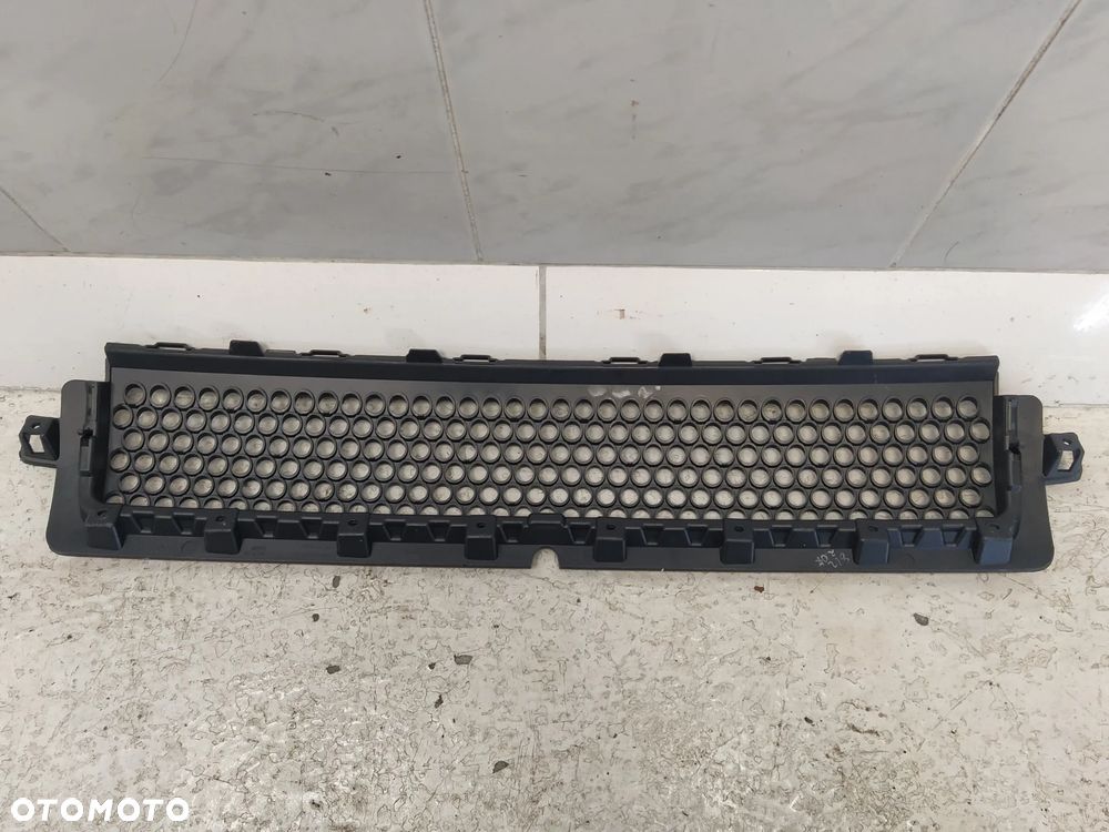 LAND ROVER DEFENDER II L663 GRILL ATRAPA CHŁODNICY ORYGINAŁ - 6