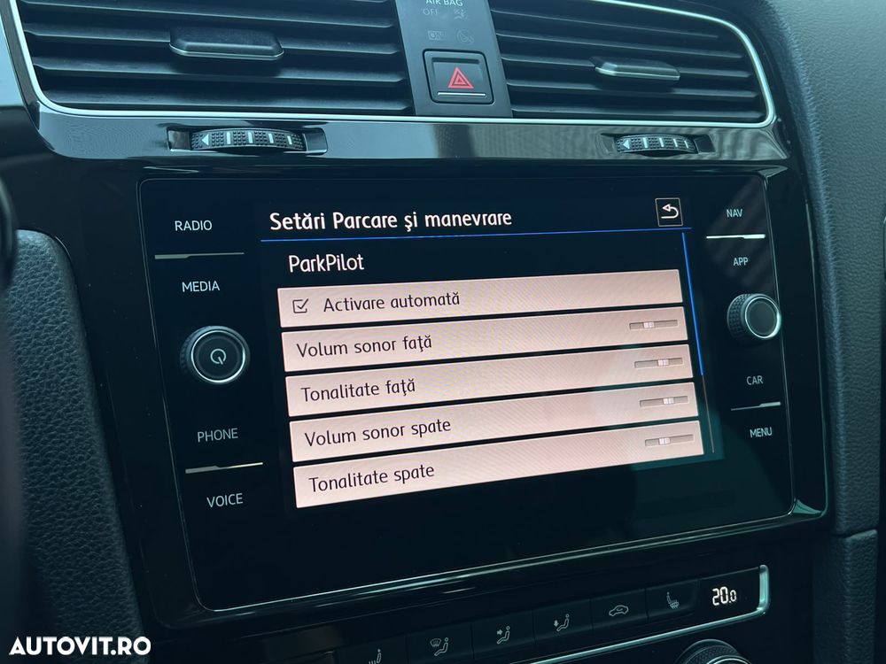 Volkswagen Golf 1.5 eTSI OPF DSG R-Line - 31