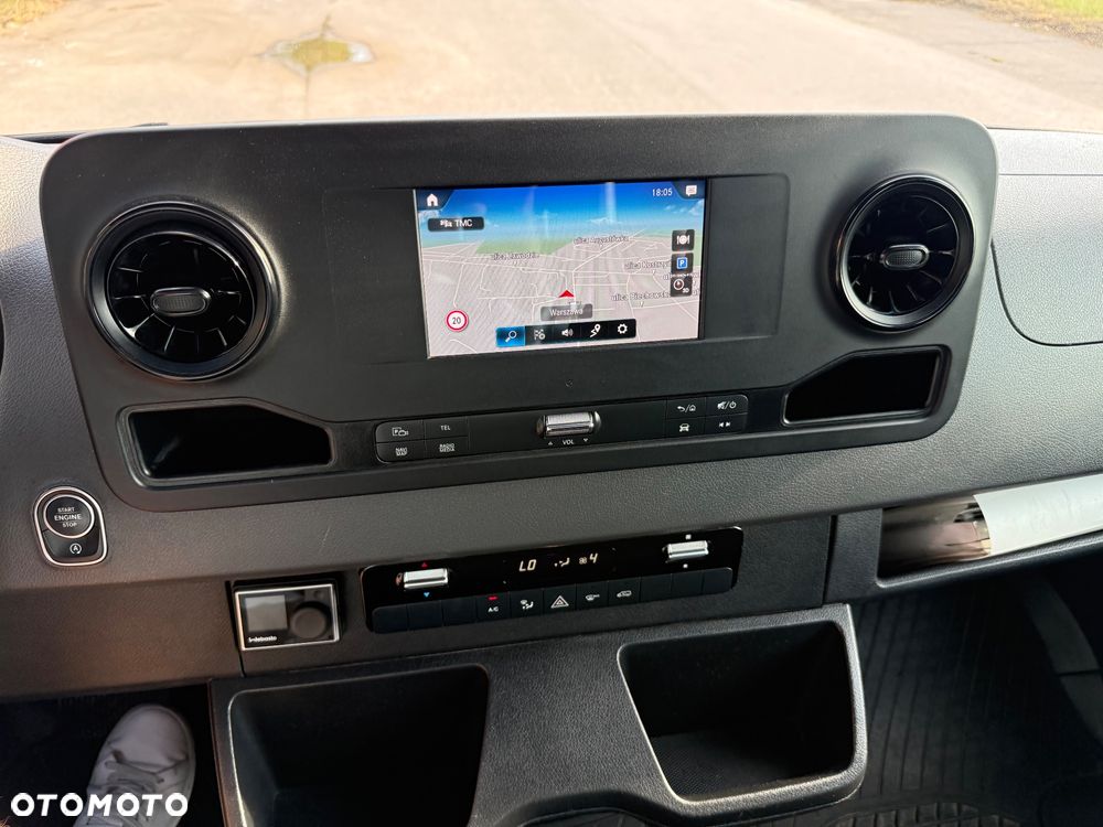 Mercedes-Benz Sprinter 319 L2h2 Brygadowka 6 osób 3.0 190 km Automat - 26