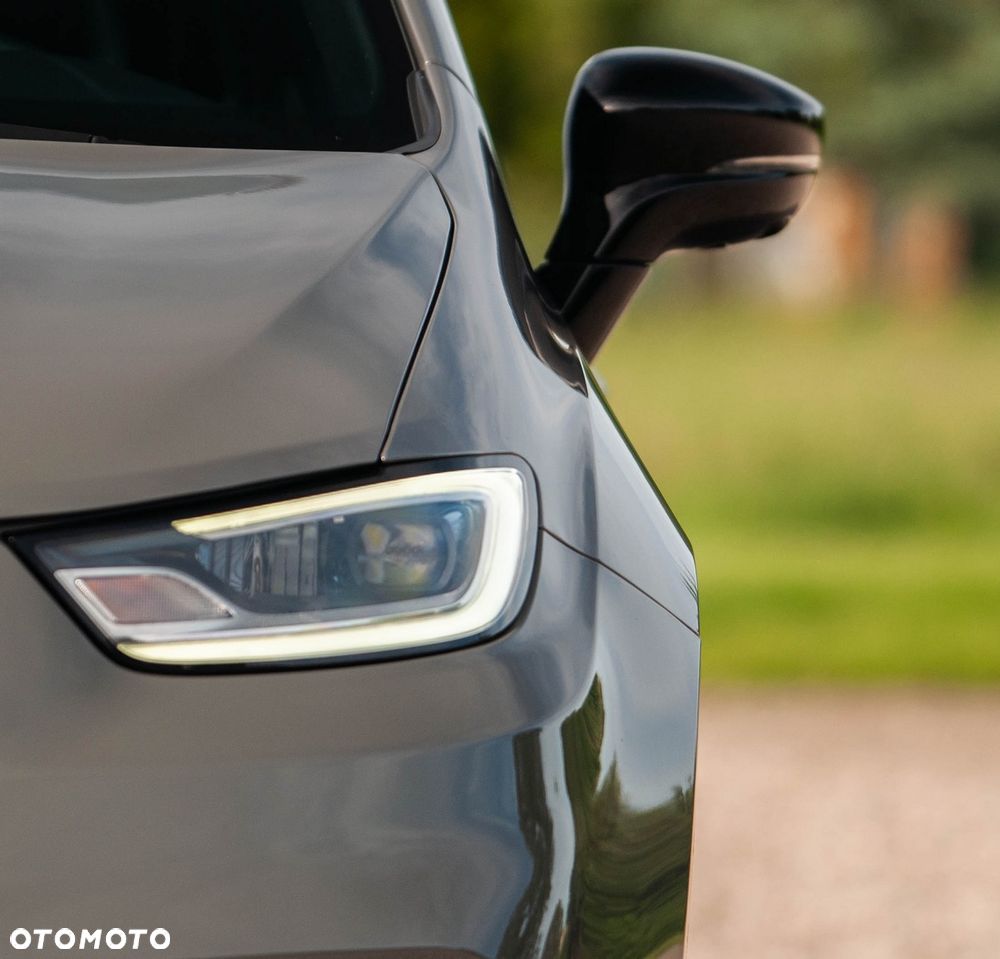 Chrysler Pacifica - 16