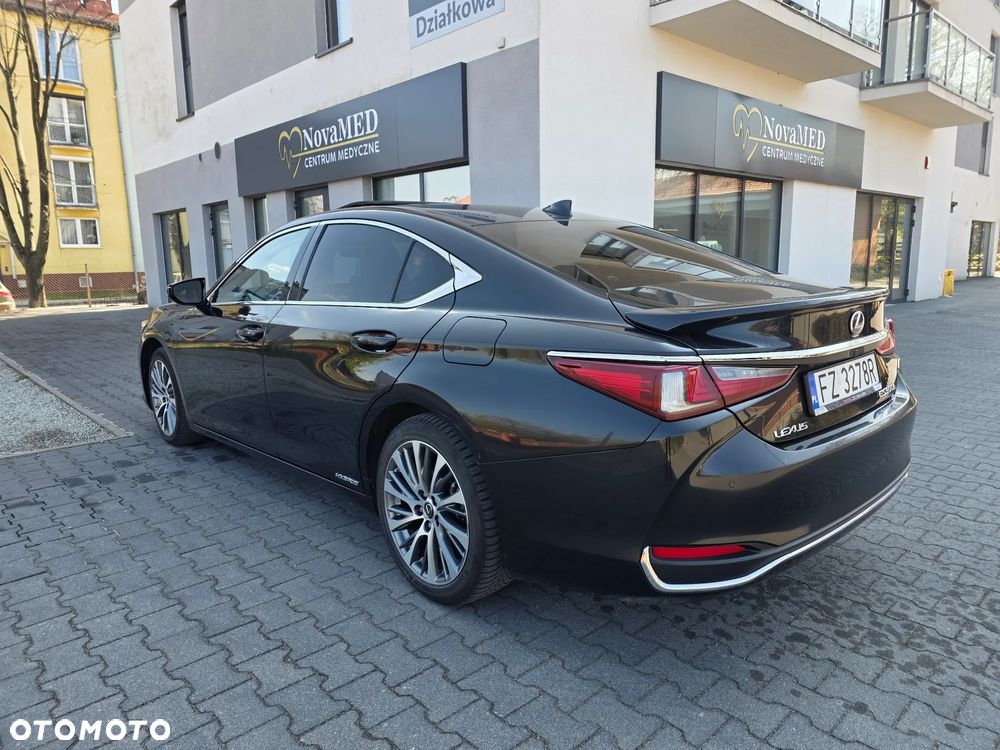 Lexus ES 300h Prestige - 6