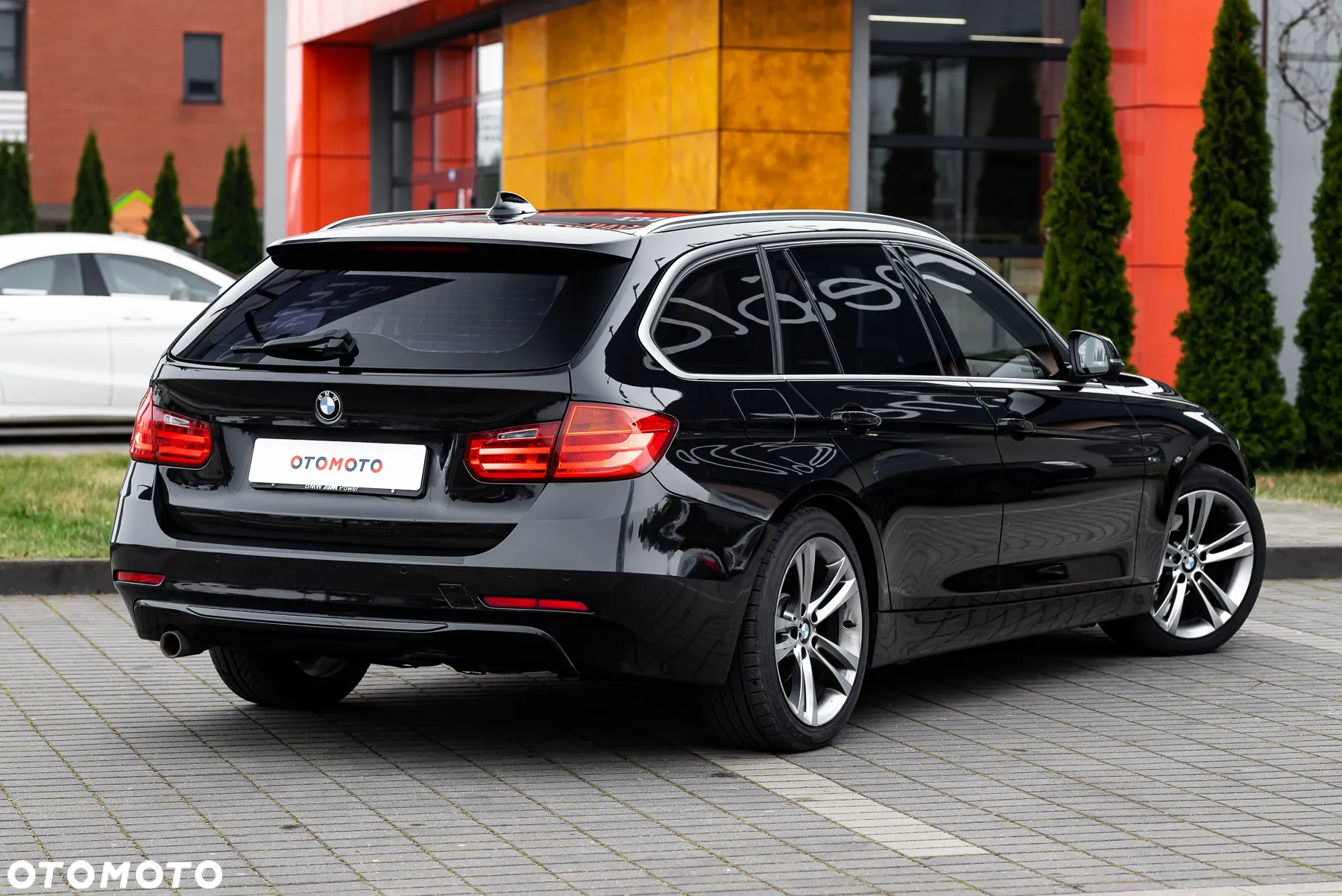 BMW Seria 3 320d Efficient Dynamics - 13