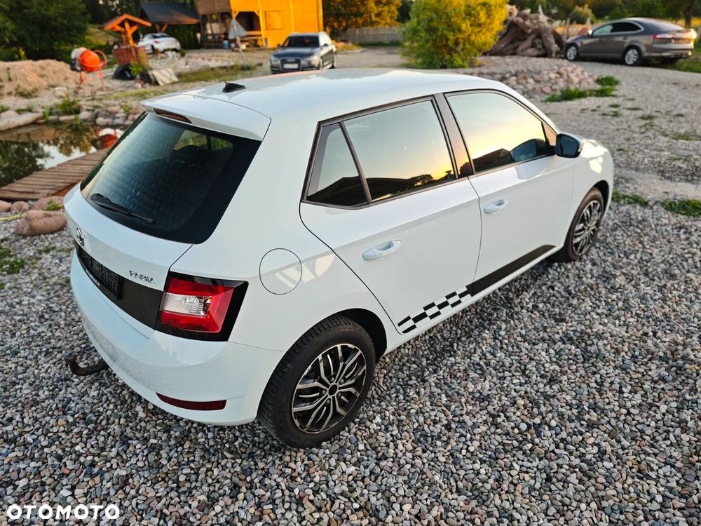 Skoda Fabia - 10