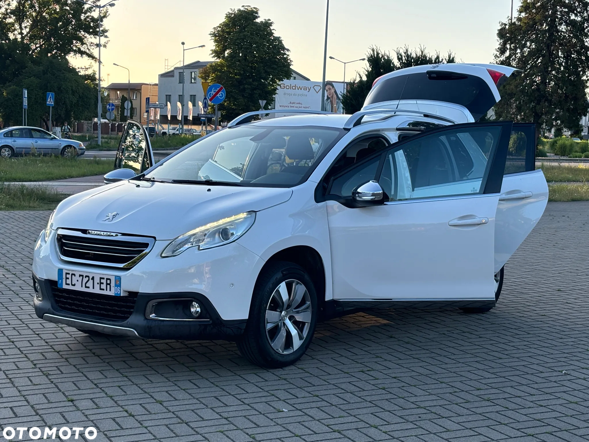 Peugeot 2008 1.2 Pure Tech Crossway S&S EAT6 - 14