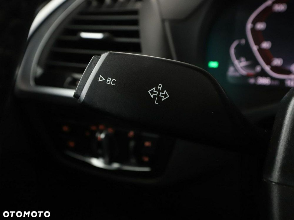 BMW X4 xDrive20d xLine - 36