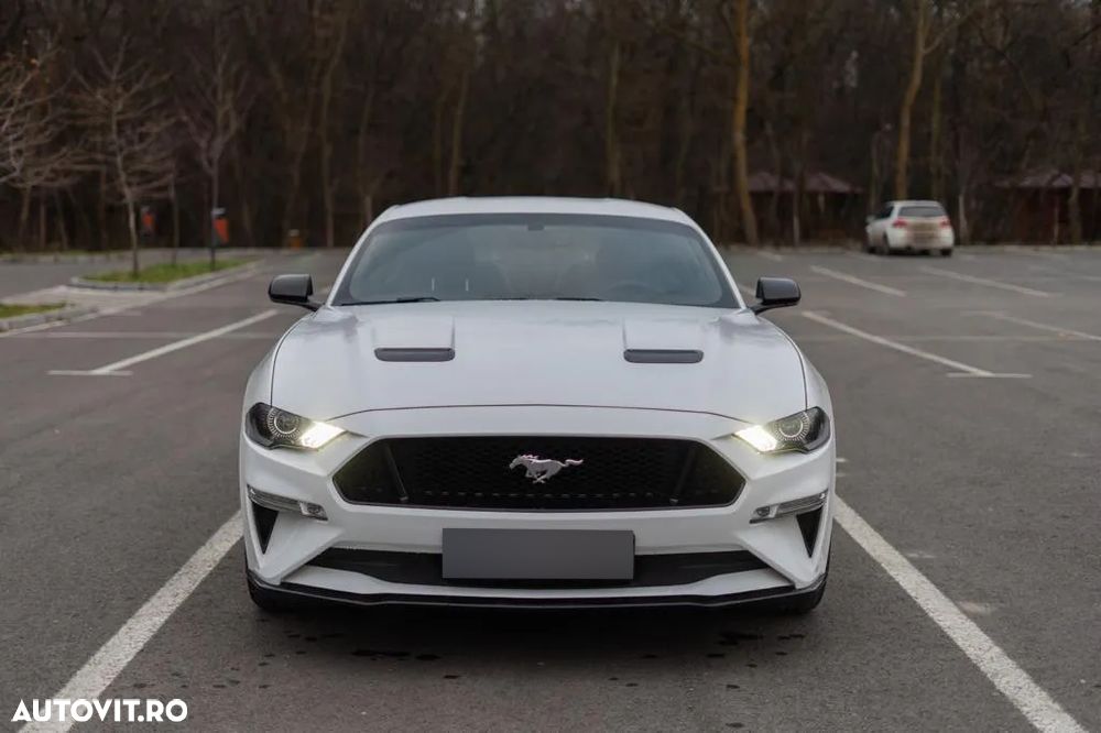 Ford Mustang - 3