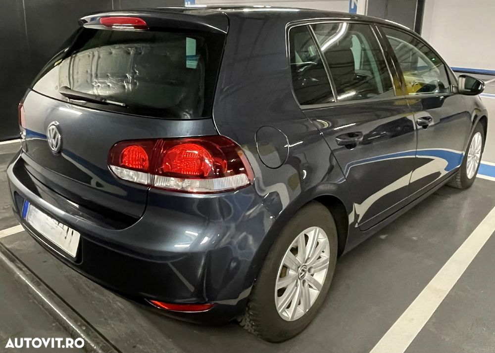 Volkswagen Golf 1.6 TDI DPF BlueMotion Technology Highline - 15