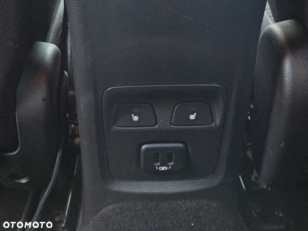 Opel Astra 1.6 D (CDTI) Dynamic - 11