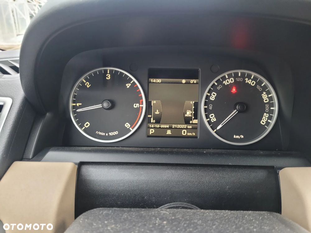 Land Rover Range Rover Sport S 3.0TD V6 SE - 10