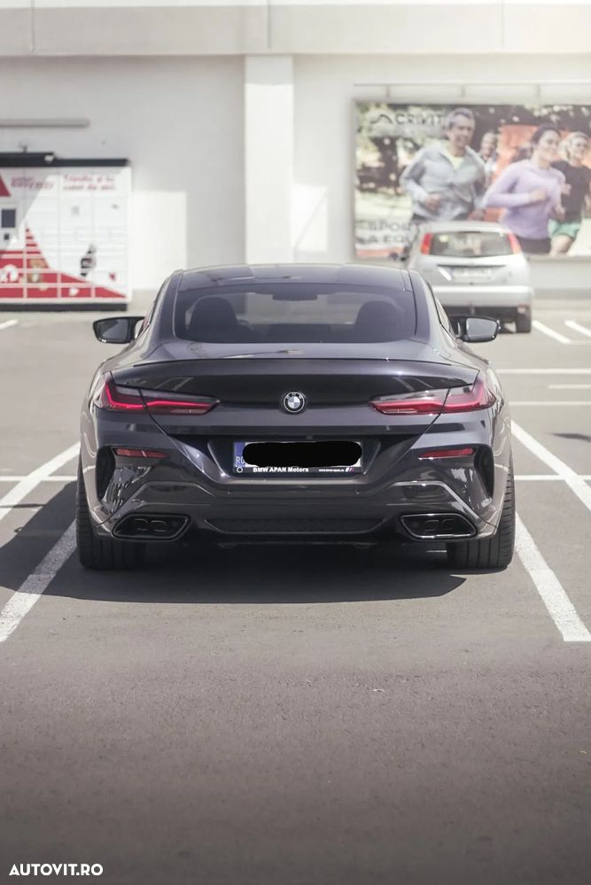 BMW M8 M850i xDrive AT - 8