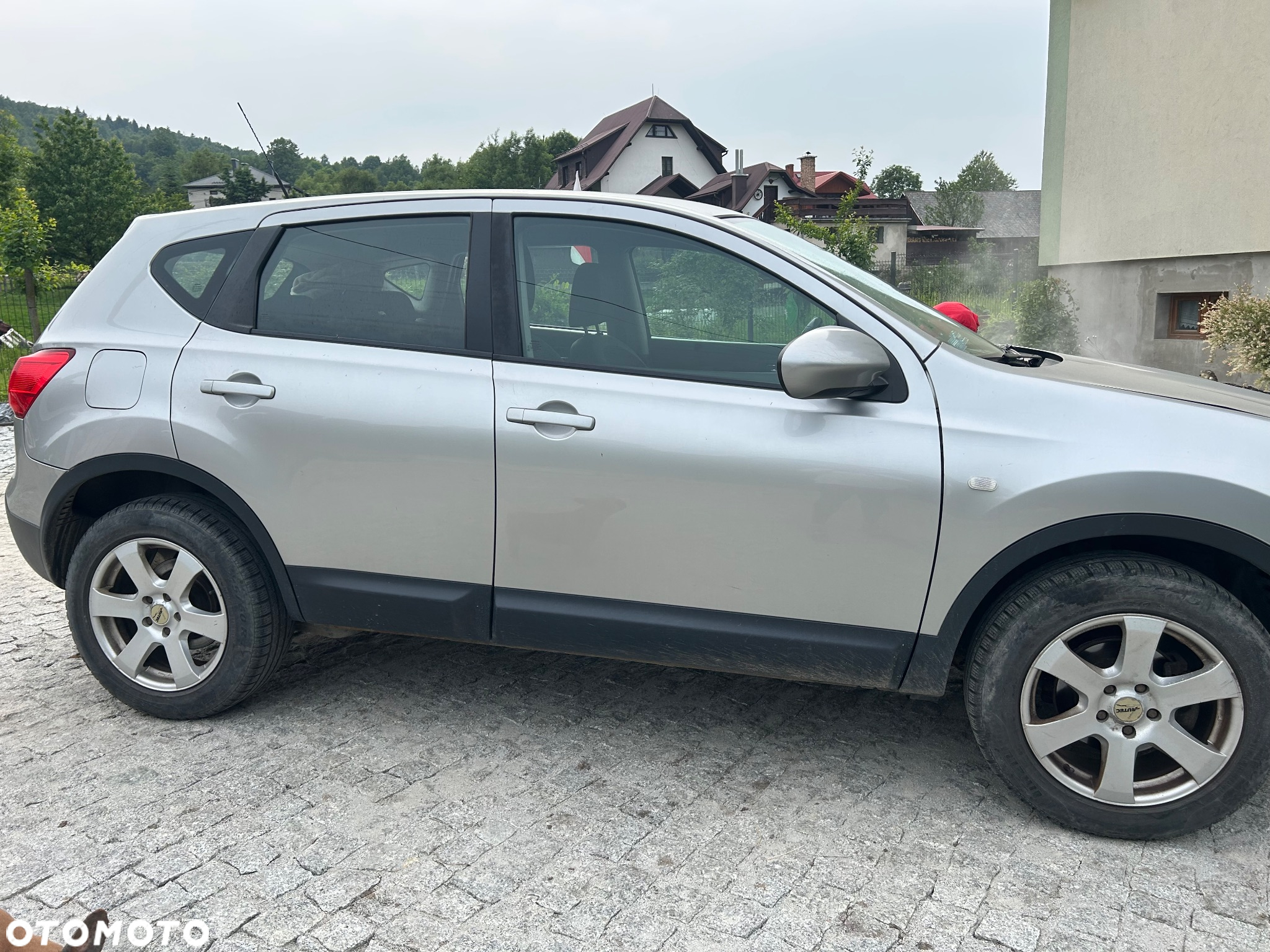 Nissan Qashqai 2.0 dCi 4x4 Tekna - 3