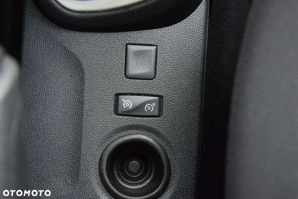 Renault Captur (ENERGY) TCe 90 INTENS - 35