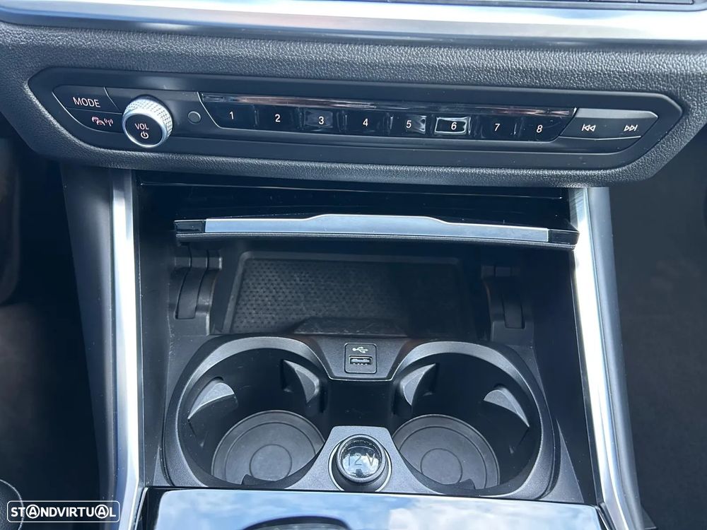 BMW 330 e Line Sport Auto - 30