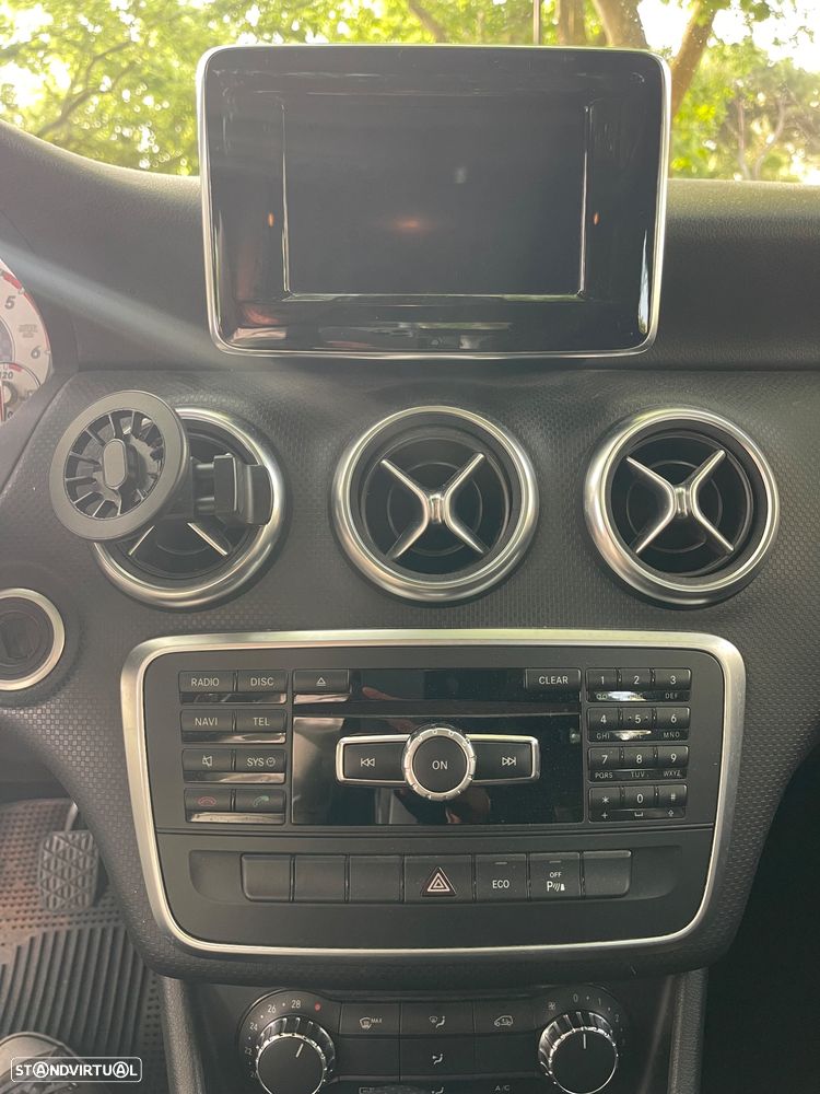 Mercedes-Benz A 180 CDI BlueEFFICIENCY - 22