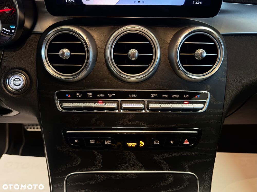 Mercedes-Benz GLC 200 4Matic 9G-TRONIC AMG Line - 18