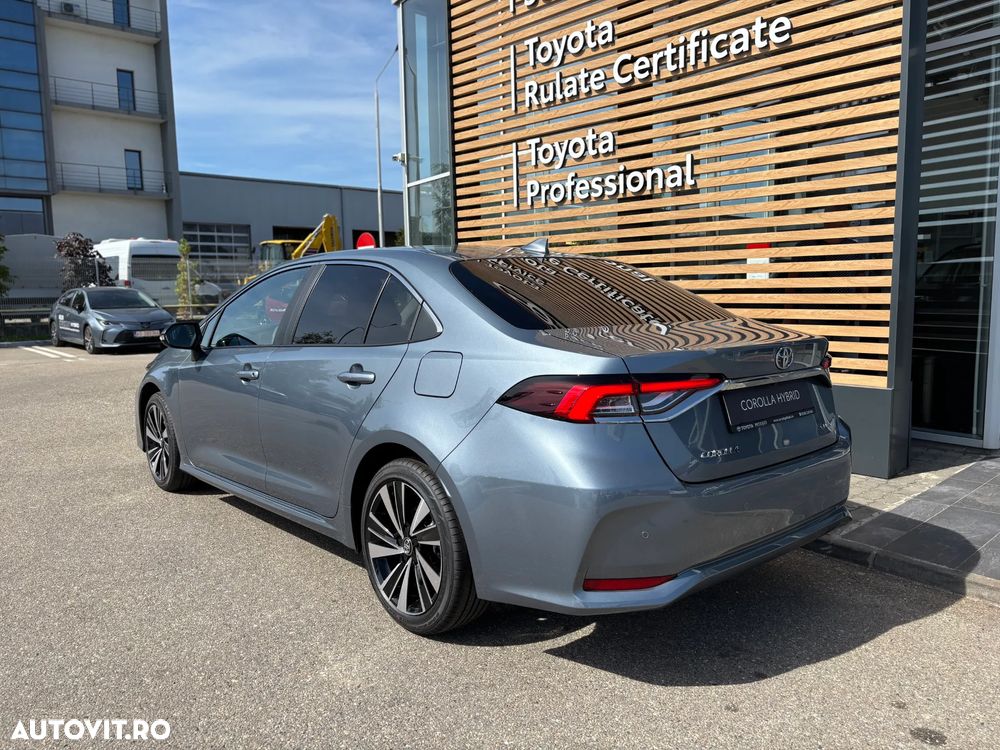 Toyota Corolla - 4