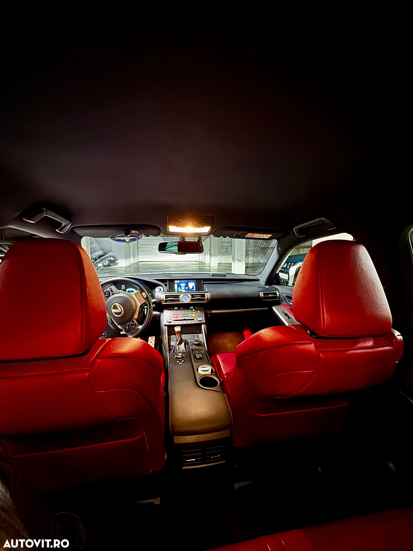 Lexus Seria IS 300h Aut. F Sport - 12