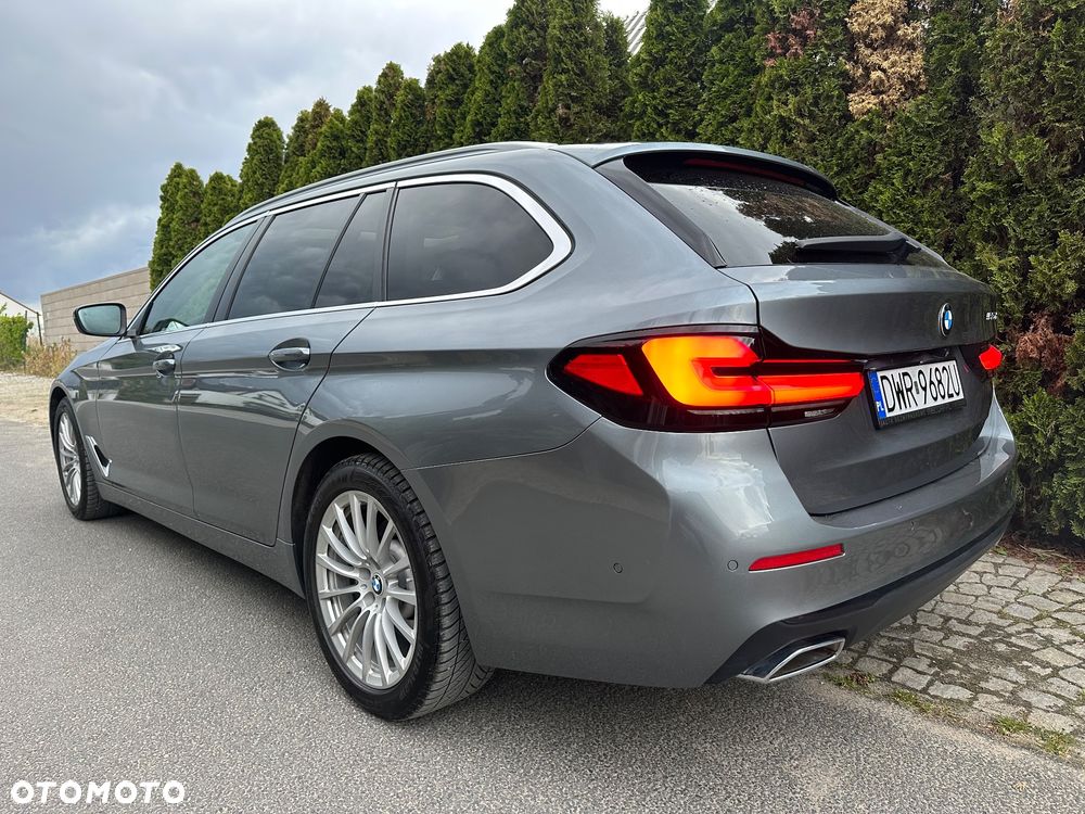 BMW Seria 5 520d Luxury Line sport - 4