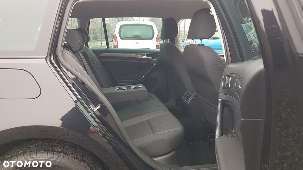 Volkswagen Golf 1.6 TDI SCR DSG Join - 30