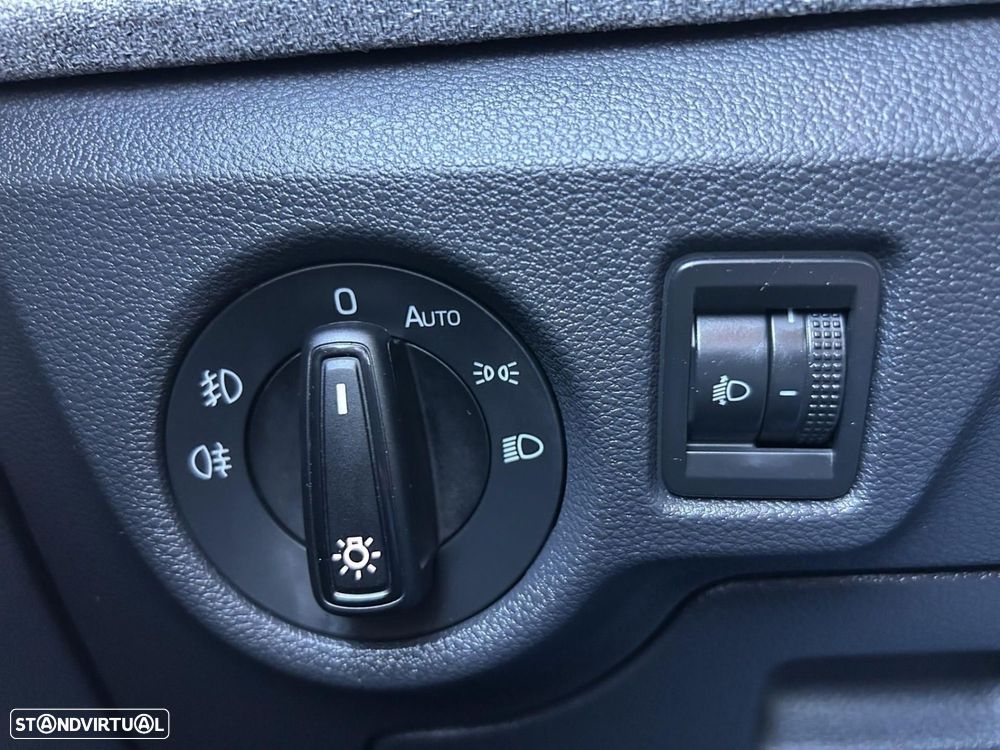 Skoda Kamiq 1.0 TSI Ambition DSG - 9