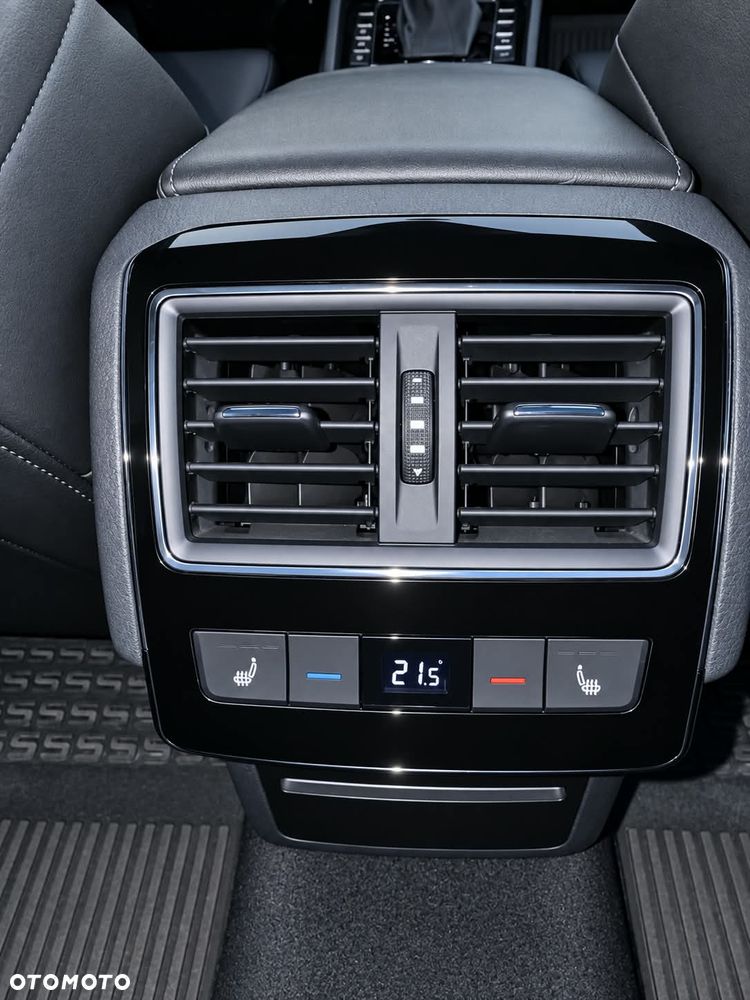 Skoda Superb 2.0 TDI 4x4 L&K DSG - 18