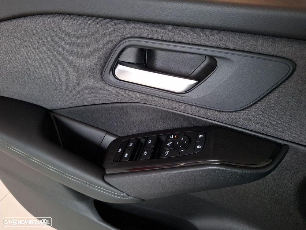 Nissan Qashqai 1.3 DIG-T Engage - 16