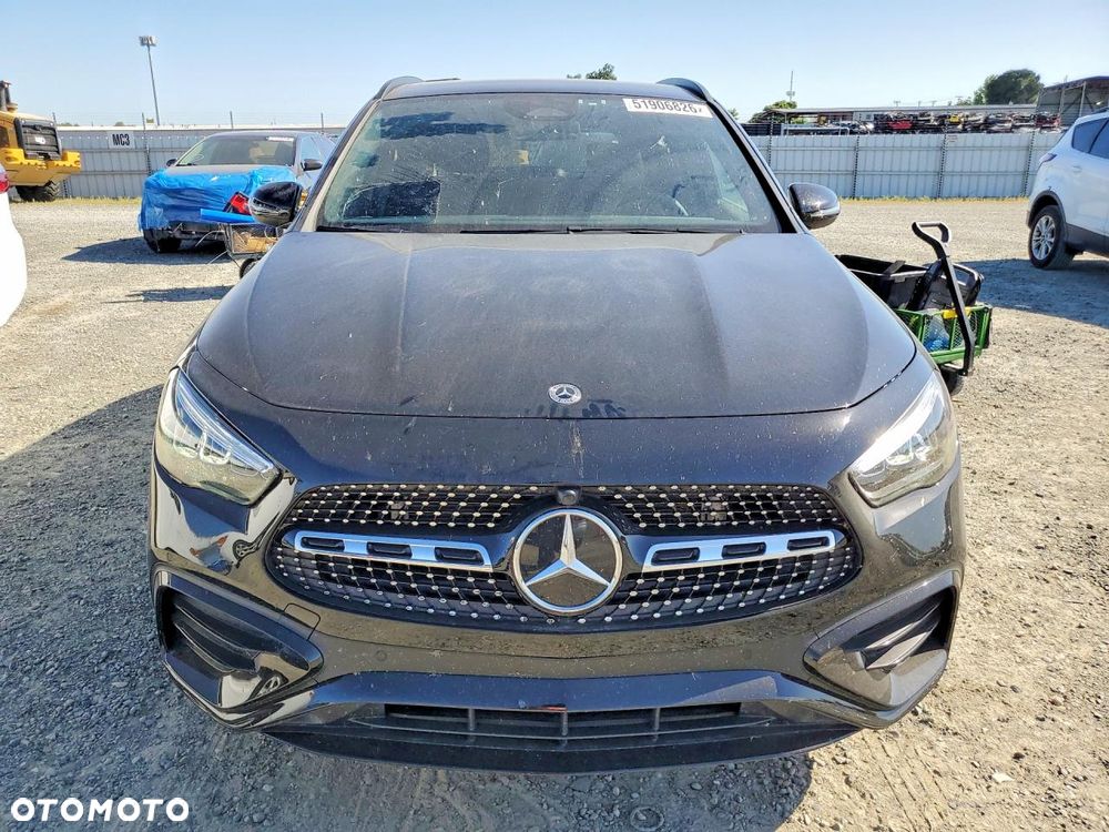Mercedes-Benz GLA 250 4-Matic - 6