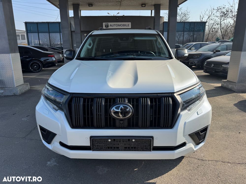 Toyota Land Cruiser 2.8l D-4D 204 CP A/T 7 locuri Luxury AVS Black - 2