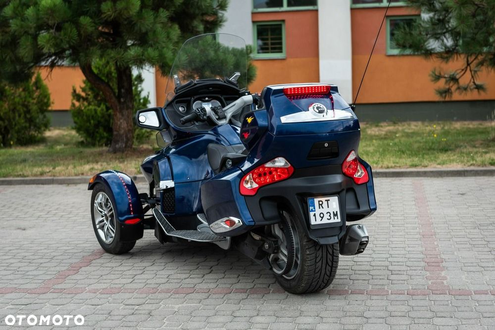 Can-Am Spyder - 7