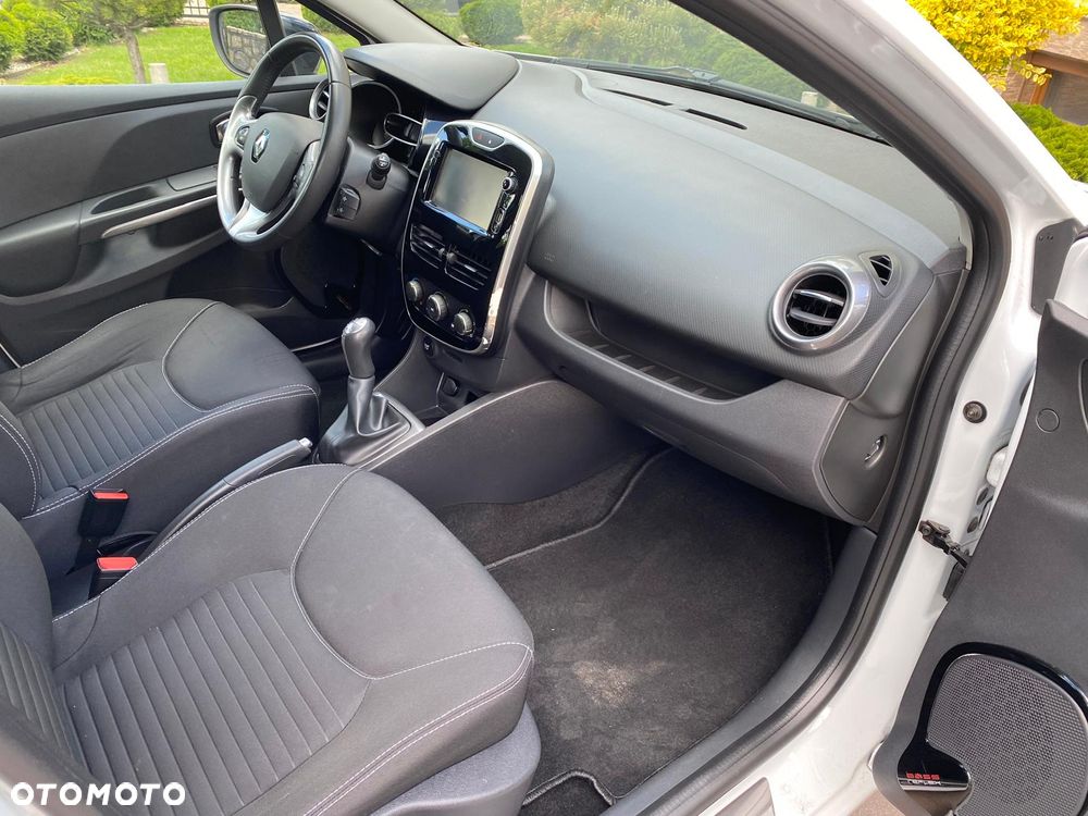 Renault Clio 1.2 16V 75 Expression - 10