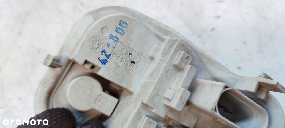 WKŁAD LAMPY W BŁOTNIK PRAWY TYŁ AUDI A6 C6 LIFT AVANT 4F9945222C *2* - 5