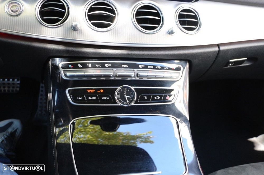 Mercedes-Benz E 220 d AMG Line 7L - 29