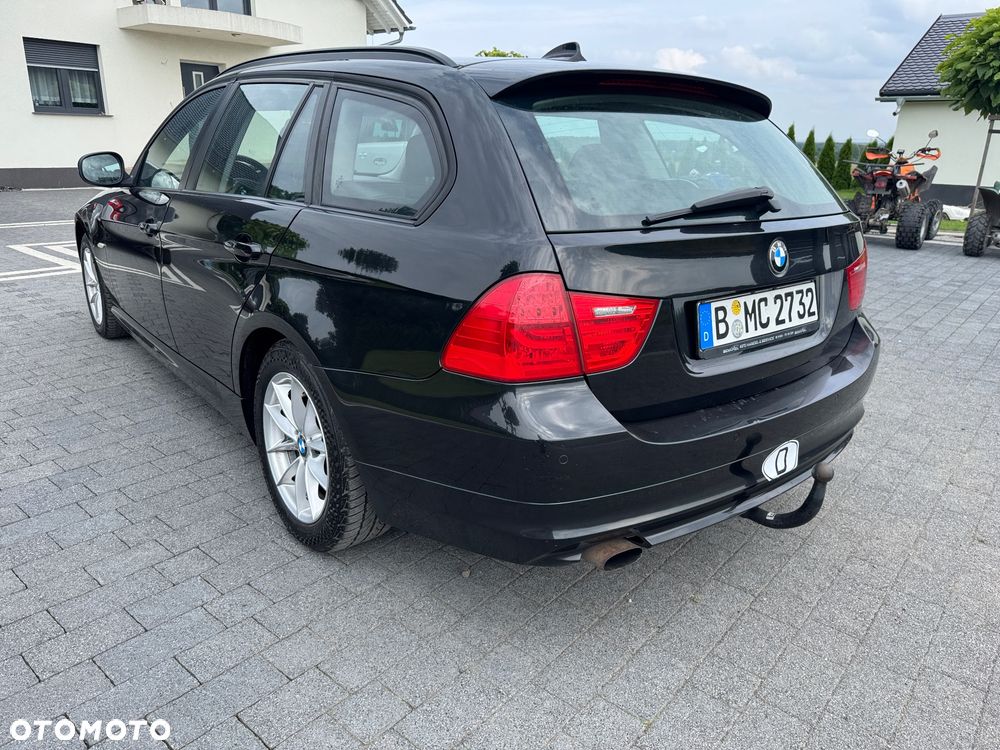 BMW Seria 3 318d - 6