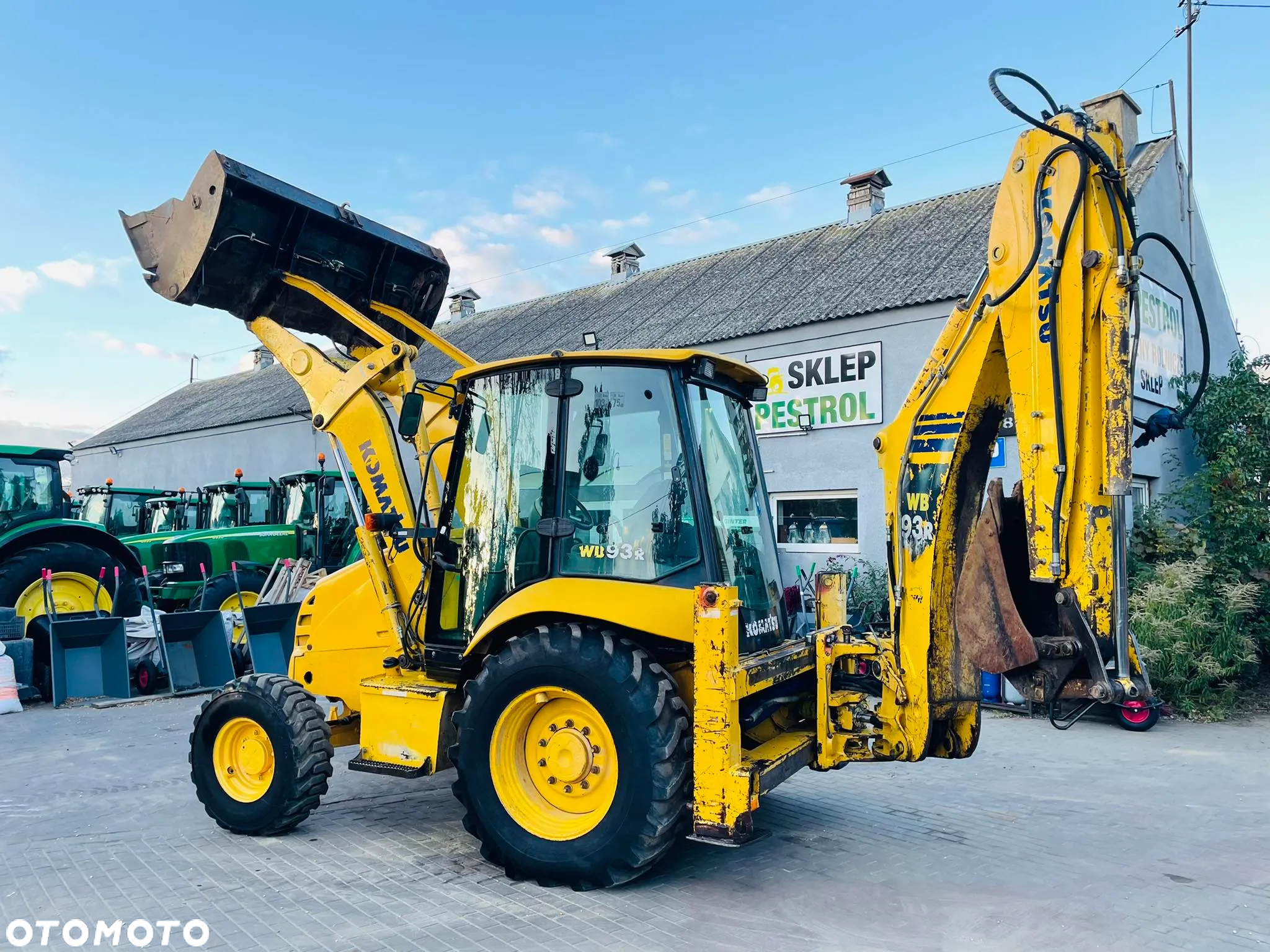 Komatsu WB93R - 9