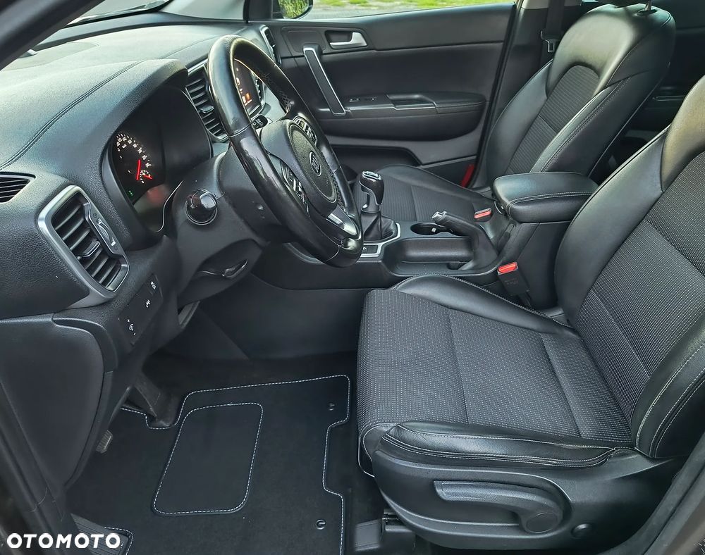 Kia Sportage 2.0 CRDI AWD VISION - 8