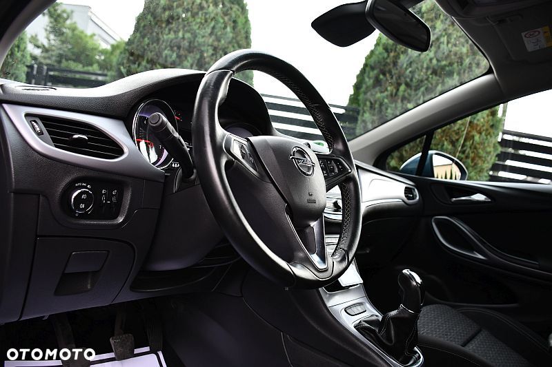 Opel Astra 1.4 Turbo Start/Stop Innovation - 11