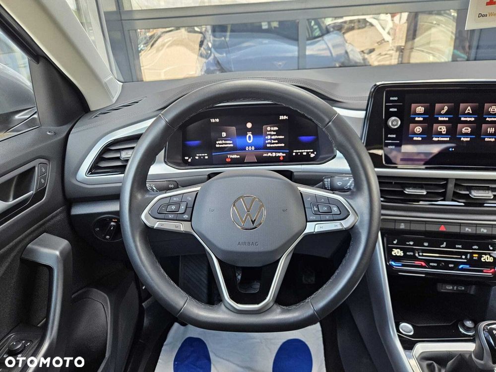 Volkswagen T-Roc - 15